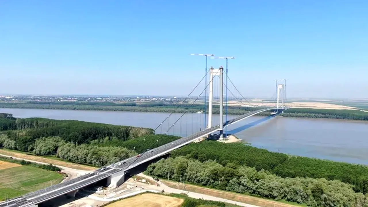 Restricții de viteză la podul peste Dunăre de la Brăila. În zonă se fac din nou reparații