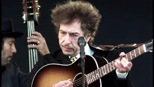 DVD cu imagini inedite din concertele susţinute de Bob Dylan