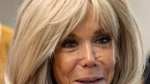 Brigitte Macron își cere scuze, dar își apără declarațiile după ce a jignit activistele feministe