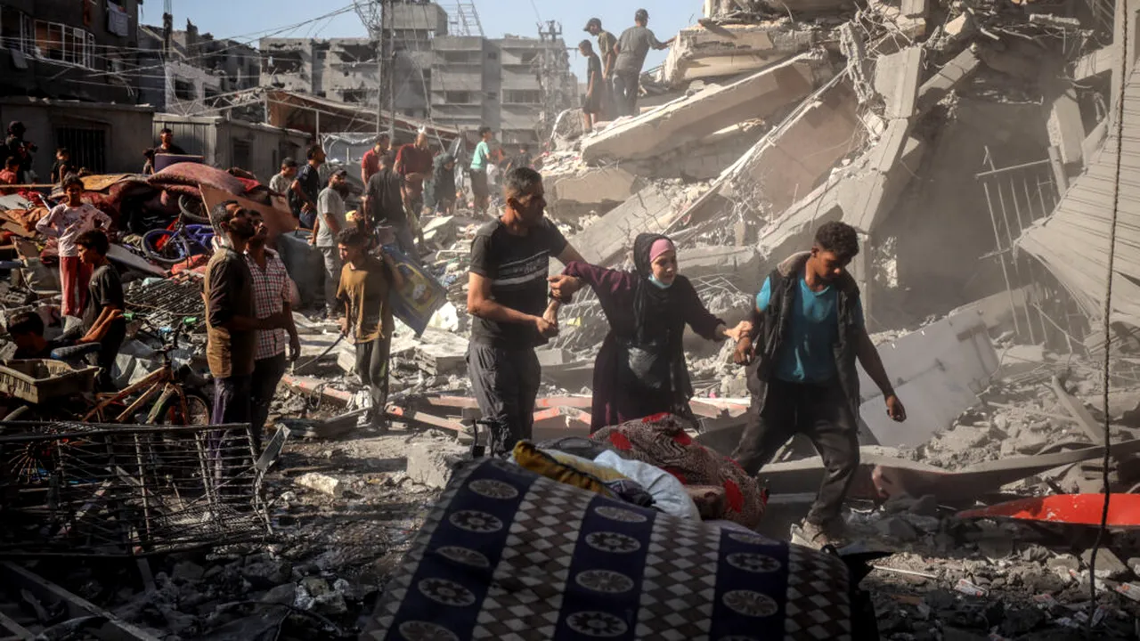 Bombardamente israeliene în Fâșia Gaza: 24 de civili uciși și zeci răniți