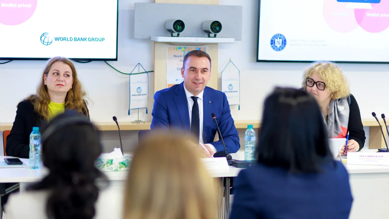 Sute de mii de români din oraşe, comune şi sate vor dobândi competenţe digitale de bază 