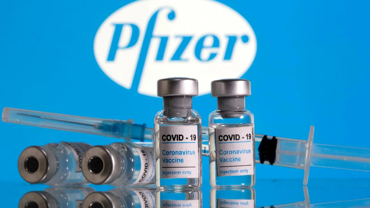Duelul giganţilor. Pfizer contrazice Moderna. Ce spune CEO-ul Pfizer despre a patra doză împotriva Covid-19