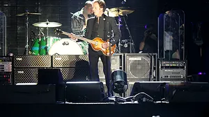 Paul McCartney a susţinut primul său concert în Israel (Galerie Foto şi Video)