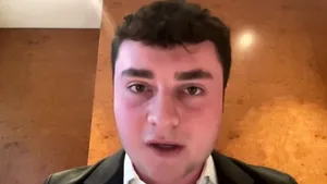 Adolescent britanic de 17 ani, sancționat de Kremlin după ce a investigat o rețea de spălare a banilor prin criptomonede