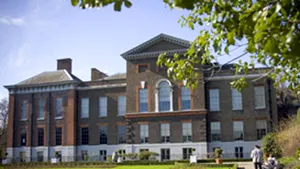 Vezi unde vor locui prinţul William şi soţia lui