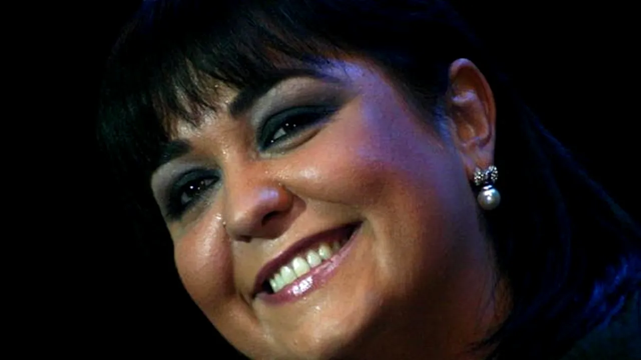Monica Anghel a născut un băieţel