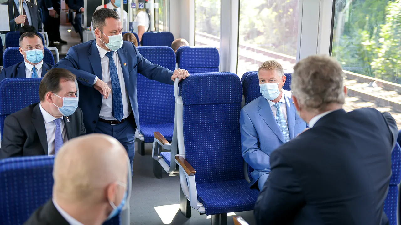 Ion Cristoiu: Klaus Iohannis a participat la testarea căii ferate Gara de Nord - Aeroport în calitate de Jupîn al României şi nu de Preşedinte al Republicii