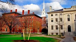 Harvard oferă şcolarizare gratuită pentru familiile cu venituri sub 200.000 de dolari