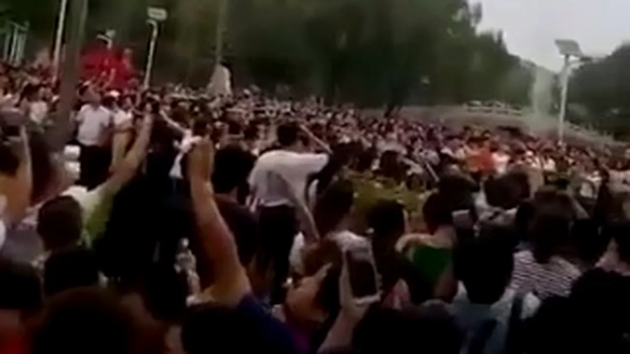 Cel puţin 67 de persoane, reţinute în urma unui protest rar în Beijing. Unii dintre cei arestaţi, eliberaţi după ce au fost 