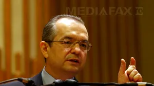 Boc: În România nu este deocamdată lapte şi miere, dar gogoaşa socialistă se dezumflă pe zi ce trece