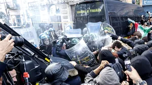 În Italia, înmormântarea unei tinere palestiniene s-a transformat în proteste