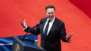 Echipa lui Elon Musk blochează accesul funcţionarilor guvernamentali la date sensibile din SUA