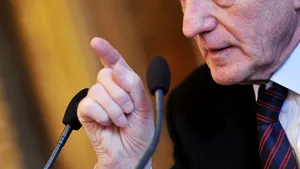 Bernard Kouchner: Iranul nu are capacitatea de a produce combustibil nuclear