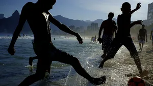 MEDIAFAX ZOOM: Regele fotbal - GALERIE FOTO