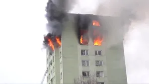 Explozie puternică într-un bloc de locuinţe din Slovacia. Cel puţin cinci persoane au murit. FOTO, VIDEO