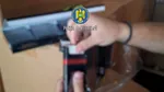 O fabrică ilegală de țigări, operată de români, moldoveni și ucraineni, descoperită de polițiști