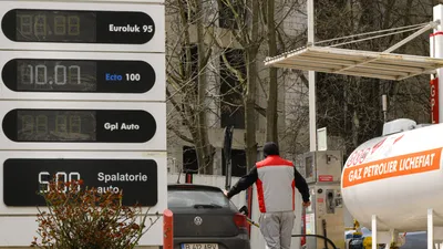 ANALIZĂ Consumul la pompă a scăzut, estimează industria. Stadiul demersurilor Ministerului Energiei pentru creșterea capacității de rafinare, prin redeschiderea Petrotel