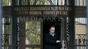 Finanţare mai scumpă şi retrageri de depozite la băncile din Rusia, în contextul crizei din Ucraina