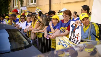 SOCIAL Protest al sindicatelor din învățământ, așteptat astăzi în fața Guvernului. ANOSR se va alătura manifestației / Ce solicită sindicatele prin acest protest