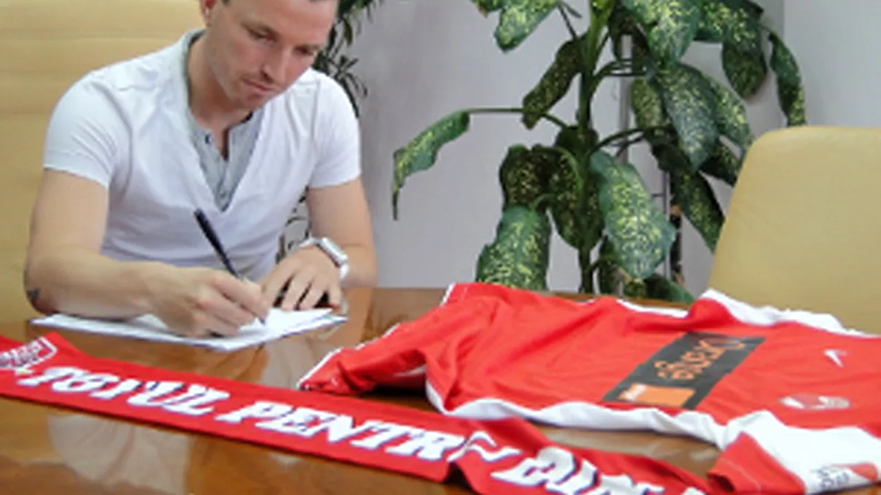 Dinamo l-a transferat pe mijlocaşul bulgar Boris Galchev