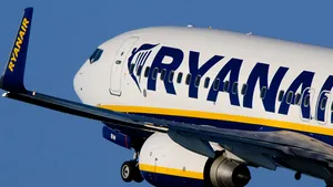 Un avion de pasageri care zbura din Marea Britanie spre Ungaria a aterizat de urgenţă