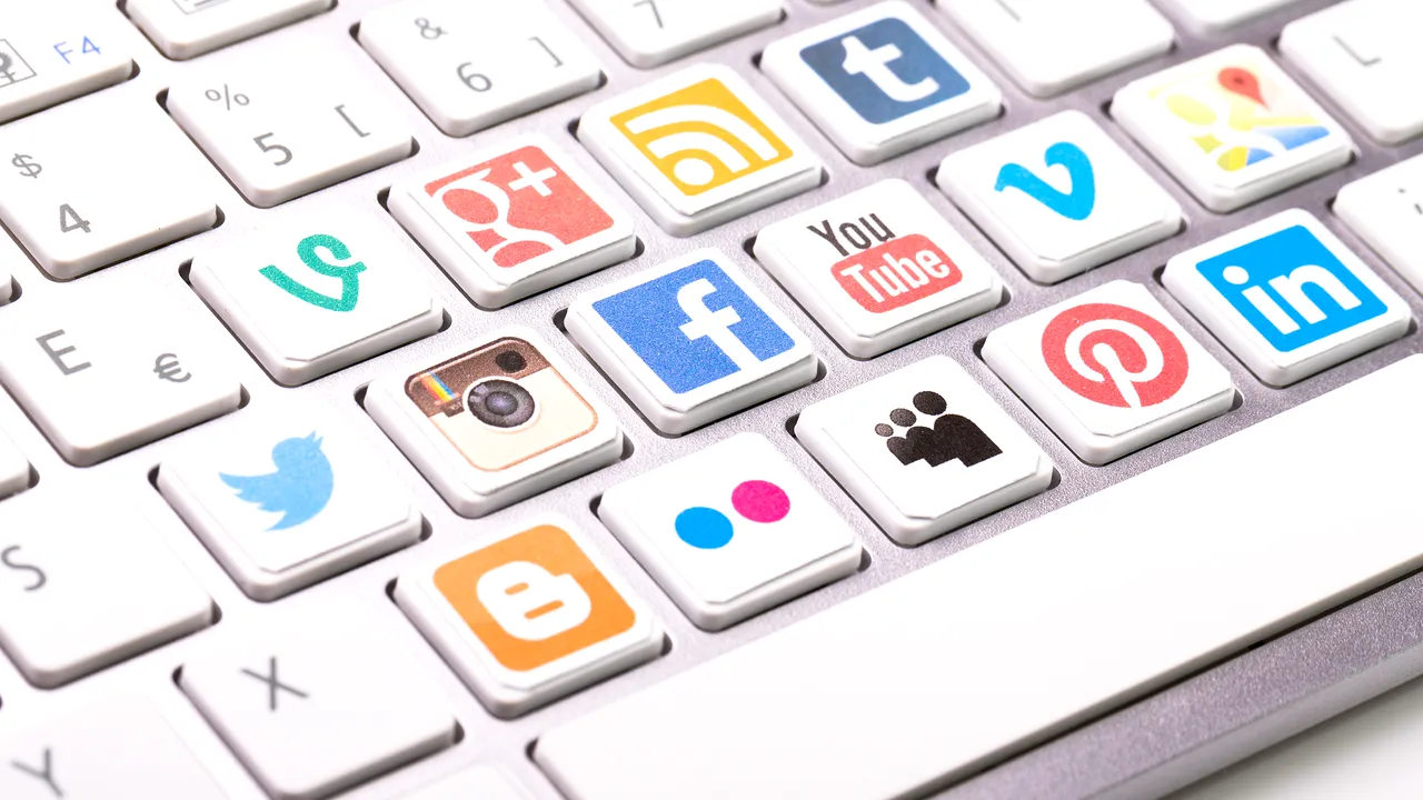 Cea mai descărcată aplicaţie în 2020 a depăşit Facebook. Cine ocupă primele cinci locuri