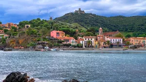 Oraşul care închide şcolile, dar deschide muzeele. Primar: „Cultura este esenţială”