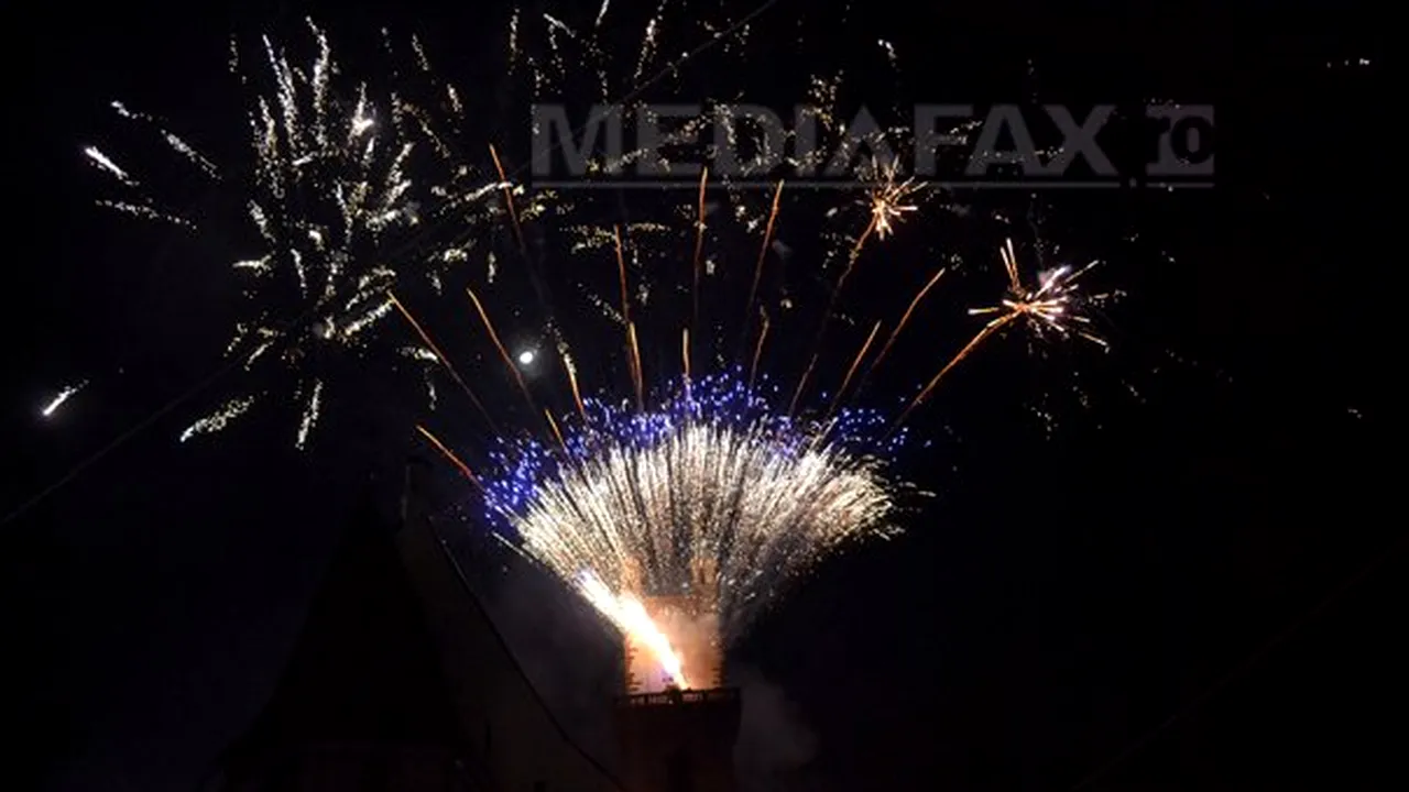 REVELION 2016: Petreceri în aer liber în marile oraşe, cu focuri de artificii, confetti şi lasere