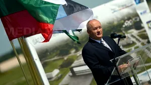 Ministrul ungar al Apărării, rănit într-un accident rutier