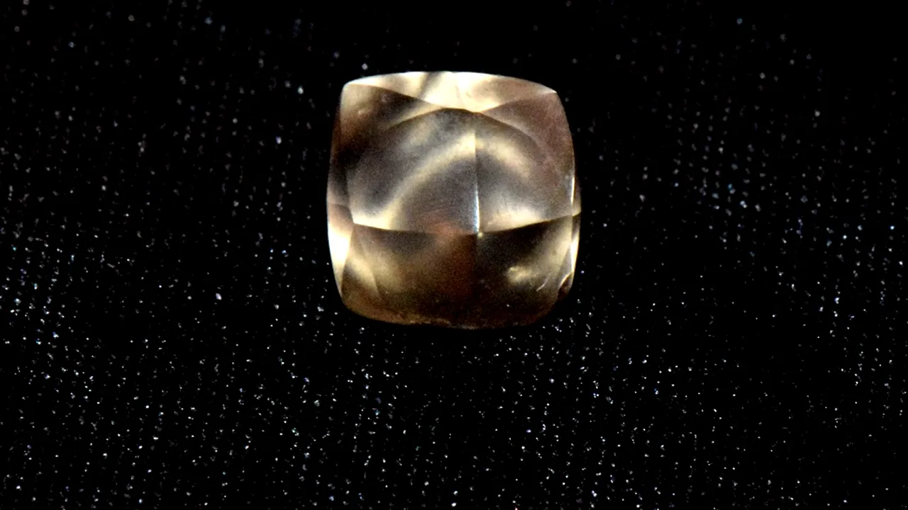 Un copil de 7 ani a descoperit un diamant de 2,95 carate