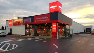 PENNY continuă extinderea rețelei și deschide trei magazine noi în Vărăști, Strejnicu și Dolhasca