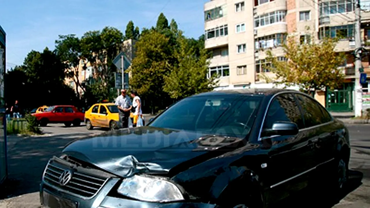 Ce despăgubiri plătesc asiguratorii pentru fiecare 100 de lei încasaţi din vânzarea de poliţe RCA