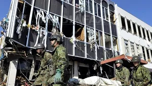 Operaţiunile de salvare în Japonia: 50.000 de militari mobilizaţi, ajutor din partea mai multor ţări