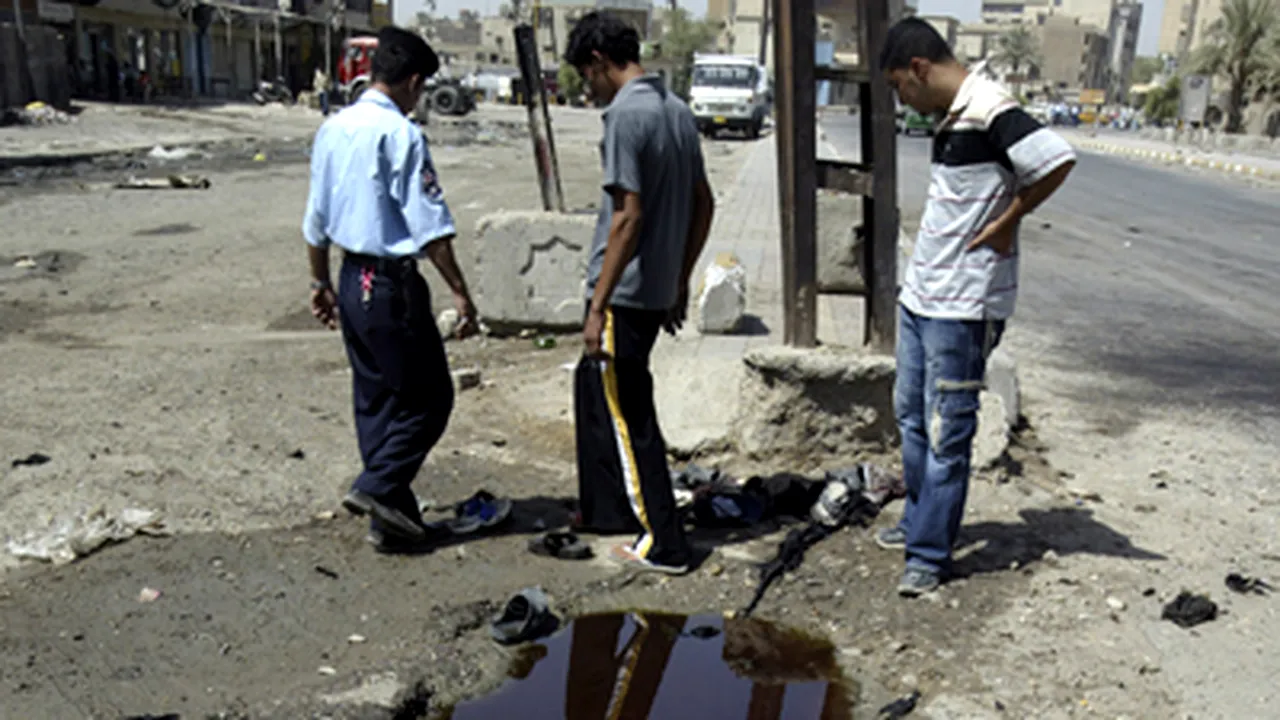 Numeroase victime, după trei atacuri cu bombă comise la Bagdad (Galerie Foto)