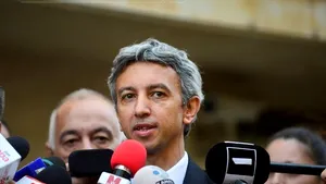 Dan Diaconescu: Vrem comisie parlamentară în cazul Oltchim. Mai avem nevoie de patru semnături