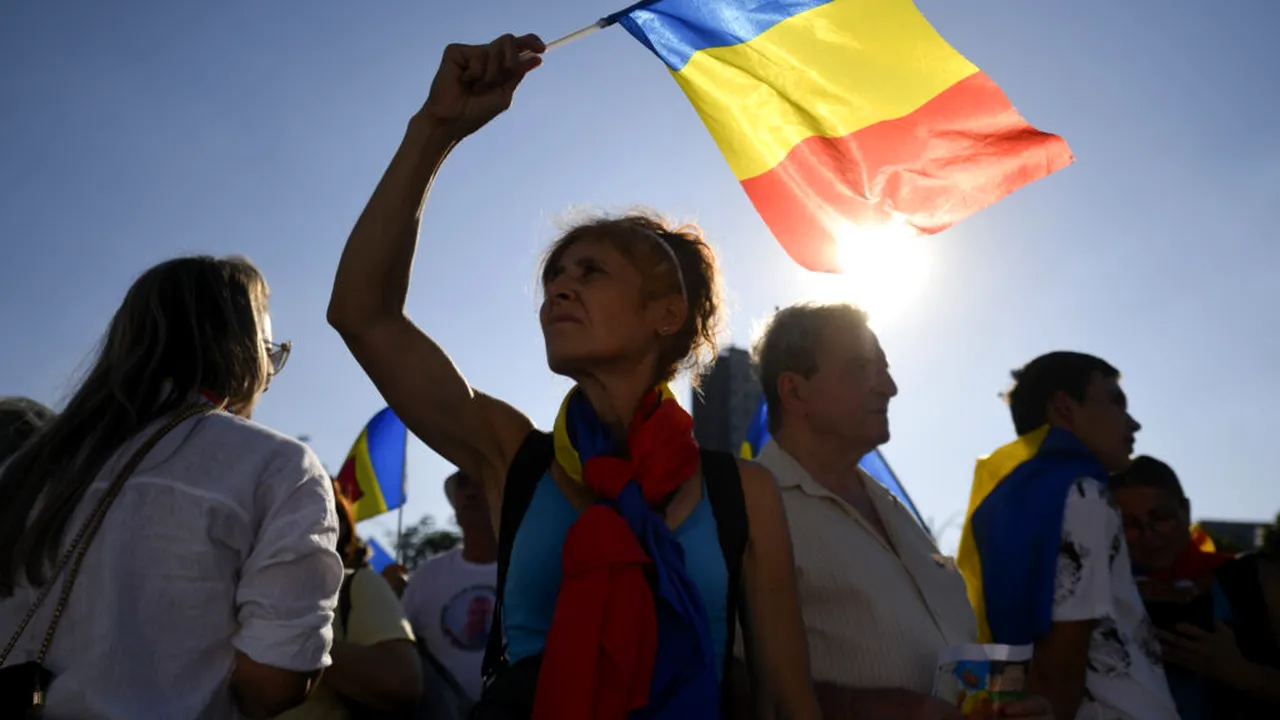 FT: România, în prag de colaps din cauza măsurilor „esențiale” de austeritate