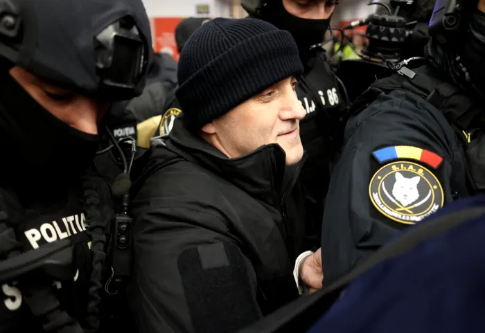 JUSTIȚIE Horațiu Potra rămâne în arest preventiv pentru 30 de zile.  Fiul și nepotul acestuia, eliberați cu brățări electronice