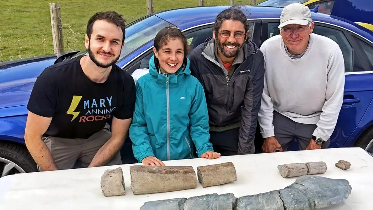 O familie găseşte fosilele celei mai mari reptile marine cunoscute vreodată