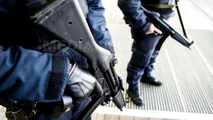 TENTATIVĂ de atac cu bombă, la o cazarmă a armatei belgiene. Poliţia a arestat un suspect