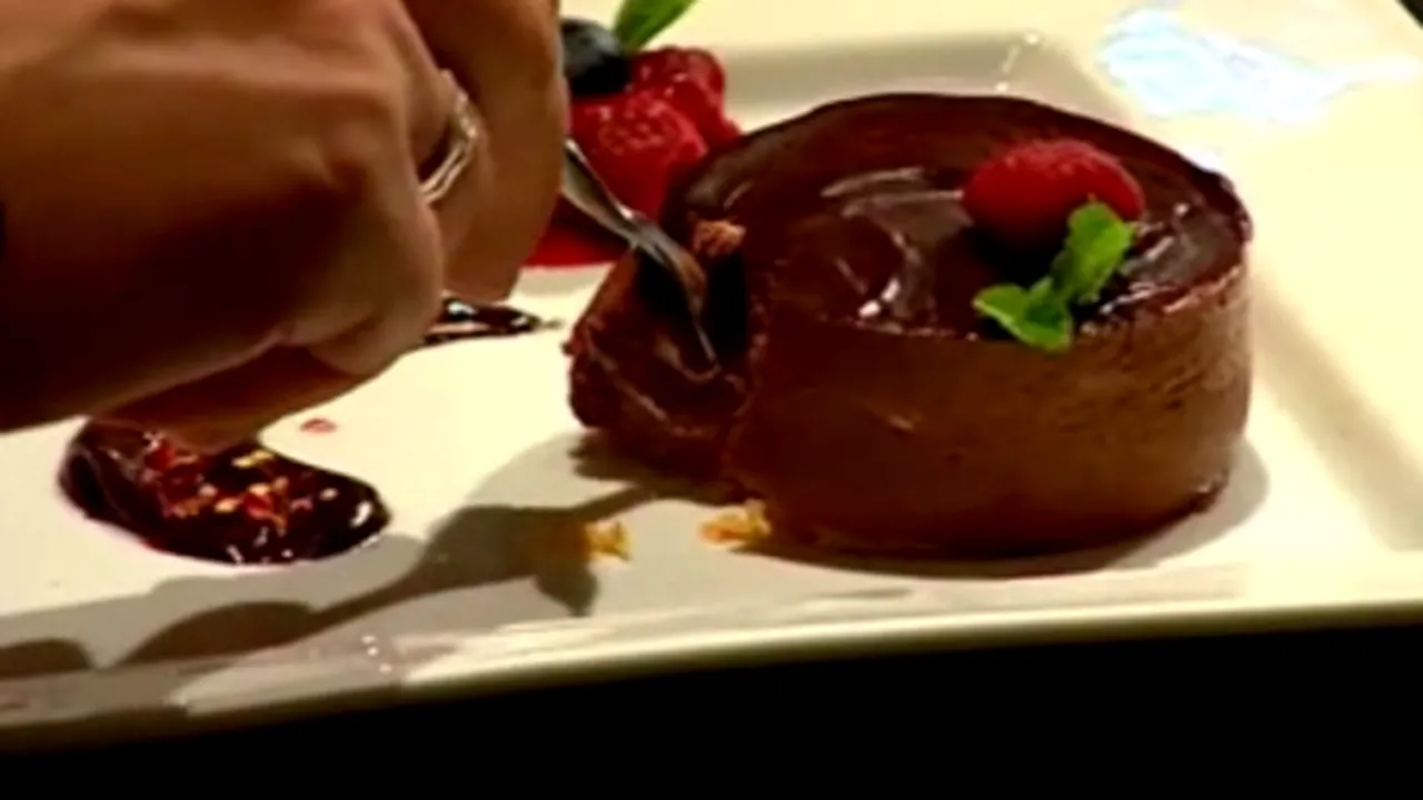 MasterChef, a doua ediţie: Cu ce a gătit o concurentă mâncare afrodisiacă şi care a fost ingredientul surpriză la desertul unei farmaciste