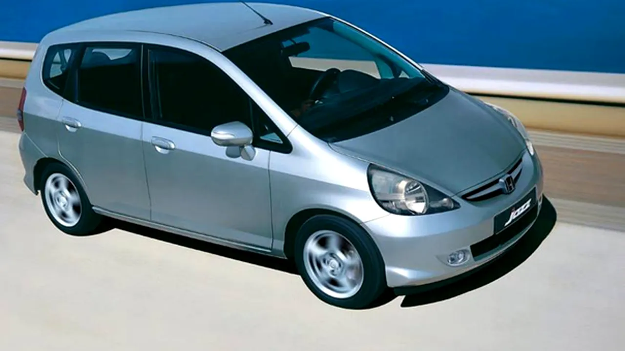 Honda recheamă pentru reparaţii circa 646.000 de maşini din modele Jazz şi City
