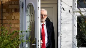 Alegeri în Marea Britanie. Jeremy Corbyn a anunţat că va demisiona din funcţia de lider al Partidului Laburist
