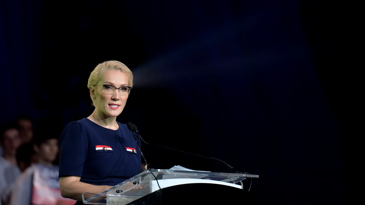 Gafă electorală. Candidata Umaniştilor la prezidenţiale, Ramona Bruynseels, a declarat că Rusia este partenera României în NATO
