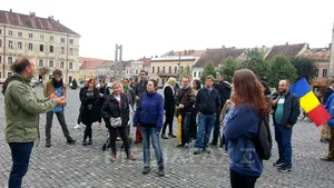 Cluj: Zeci de persoane, la un miting de solidaritate cu refugiaţii din Europa