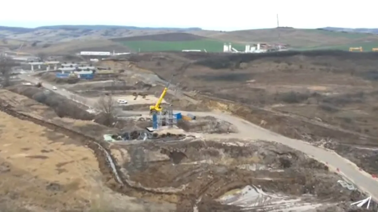 Autostrada Transilvania: Se montează grinzile la viaductul de 2 km