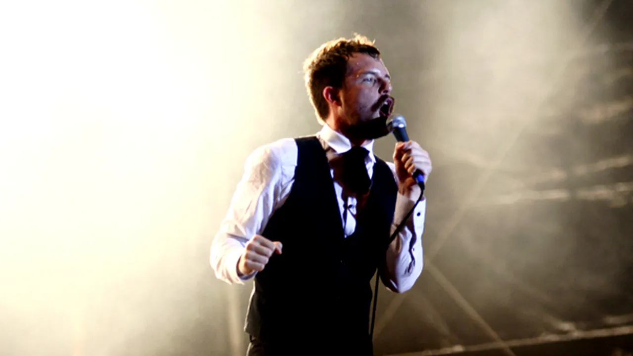 Brandon Flowers, solistul trupei The Killers, va lansa un album solo