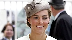 Kate Middleton, în centrul atenţiei la o cursă de cai. Vezi ce ţinută a purtat - FOTO