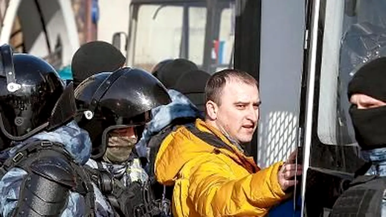 Un preot, prima persoană amendată în Rusia pentru distribuirea de fake news 
