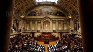 Parlamentul portughez a votat în favoarea reducerii pensiilor de peste 600 de euro