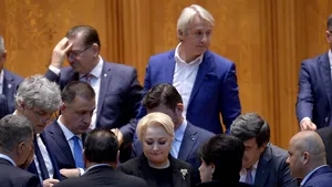 Teodorovici: Am fost la Ciolacu. I-am spus că Dăncilă nu merită să iasă pe uşa din dos